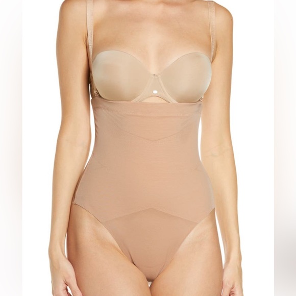 Honeylove Intimates & Sleepwear Honeylove Super Power Thong Poshmark